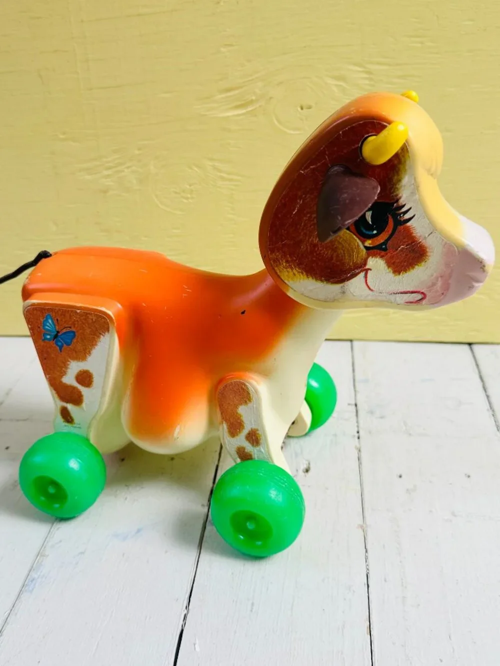 Vintage 1972 Fisher-Price Molly Moo Cow #132 Pull Toy Green Wheels USA
